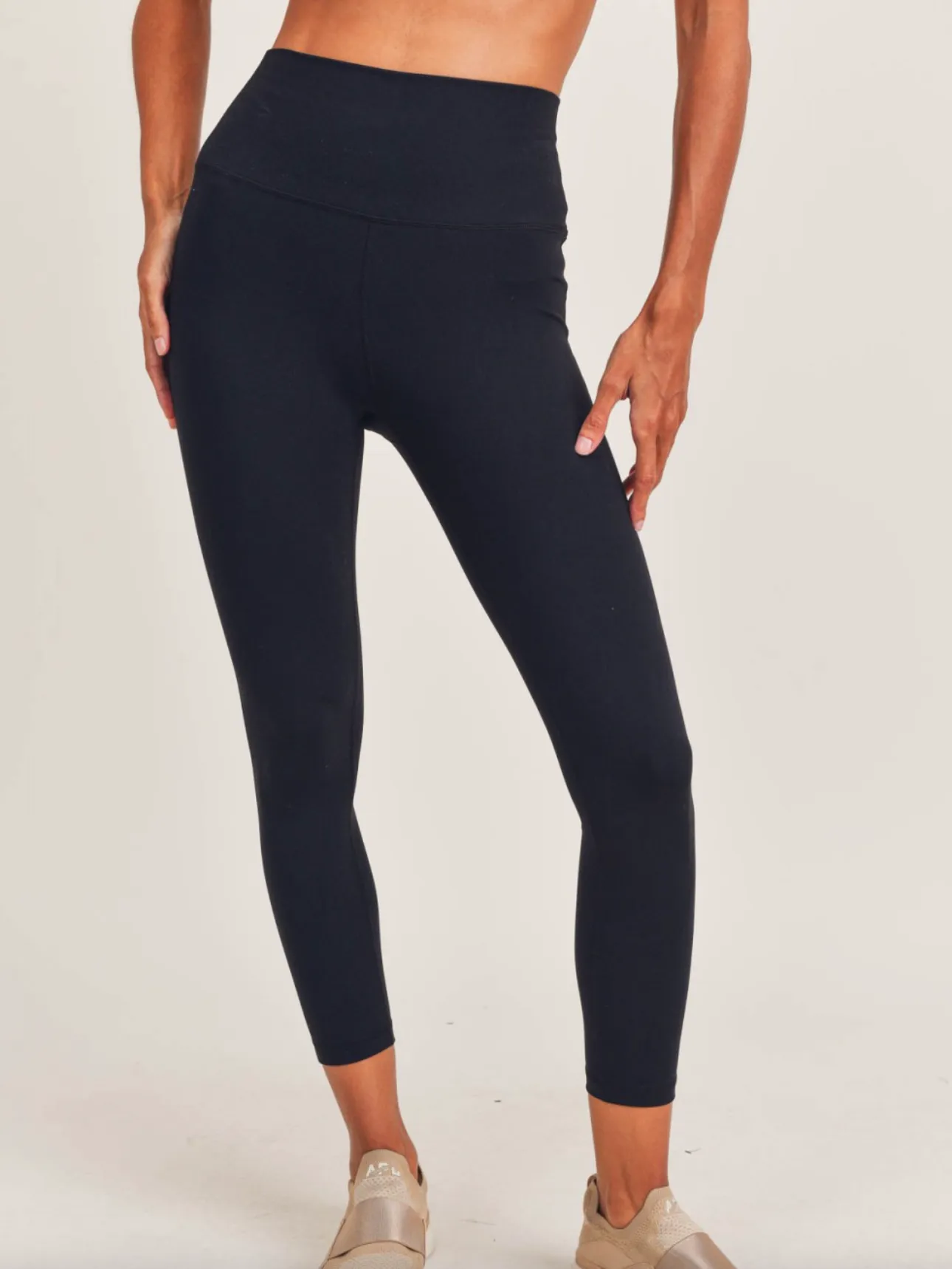 Back Pocket Leggings