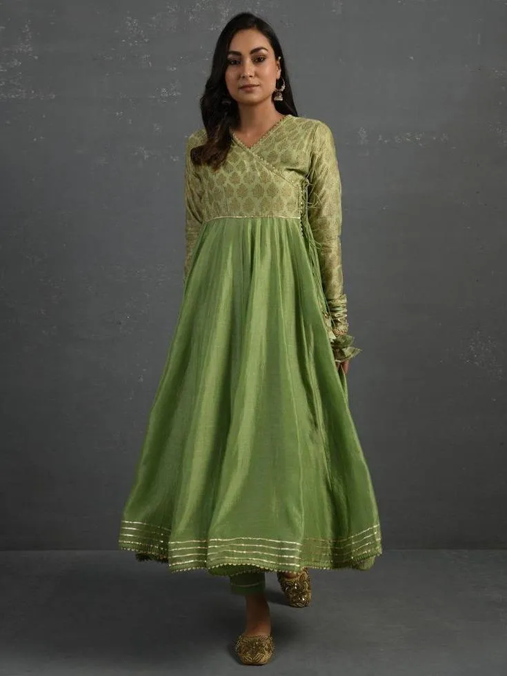 Green Gota Kissed Chanderi Kurta & Pant (Set of 2)