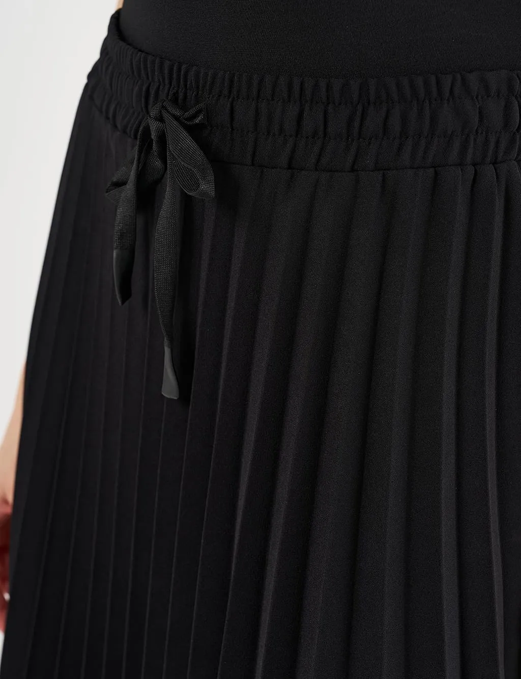 High Waist Pleated Skirt Black