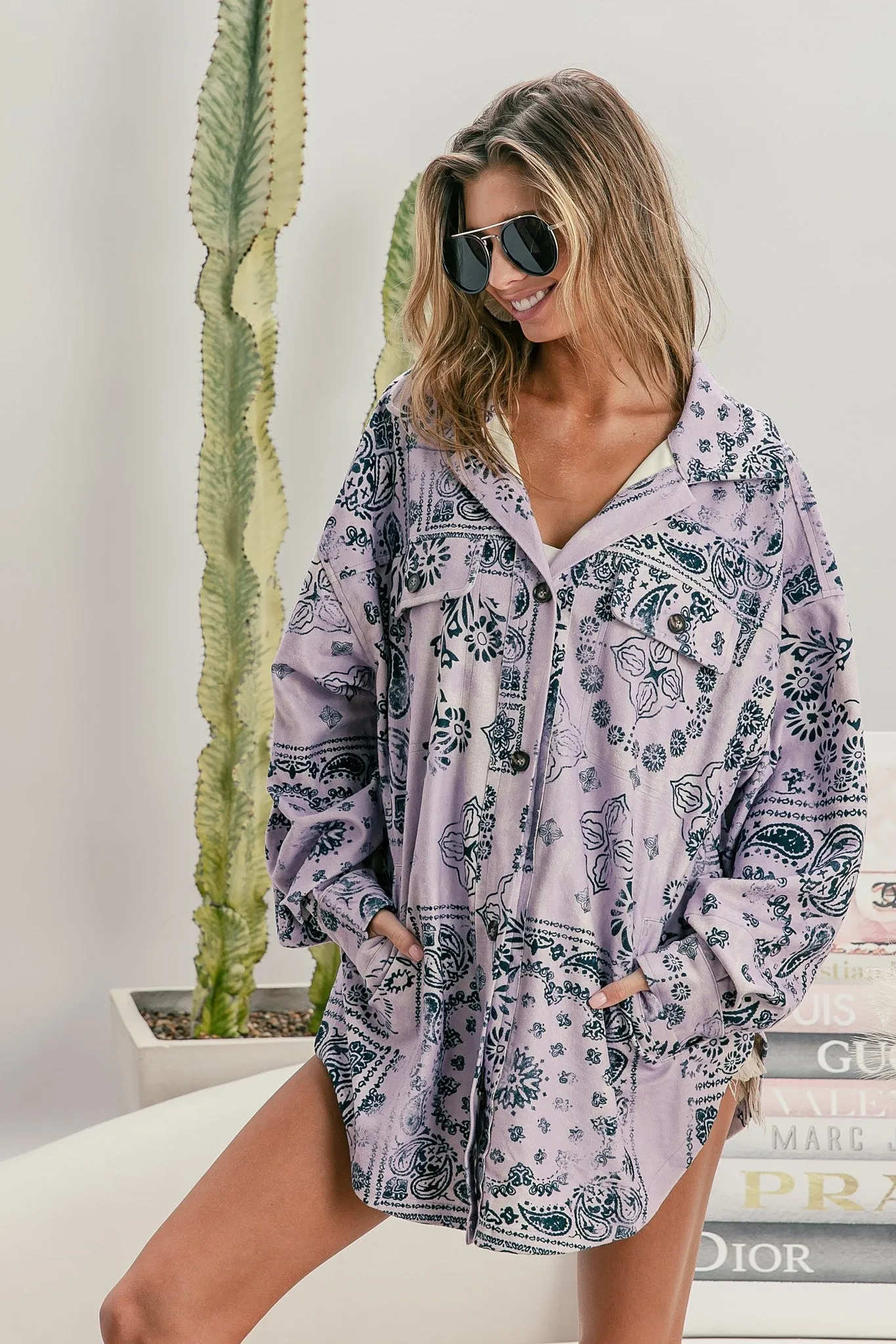 IP4500-58 | OVERSIZED PAISLEY PRINT SHACKET WITH FRONT POCKETS