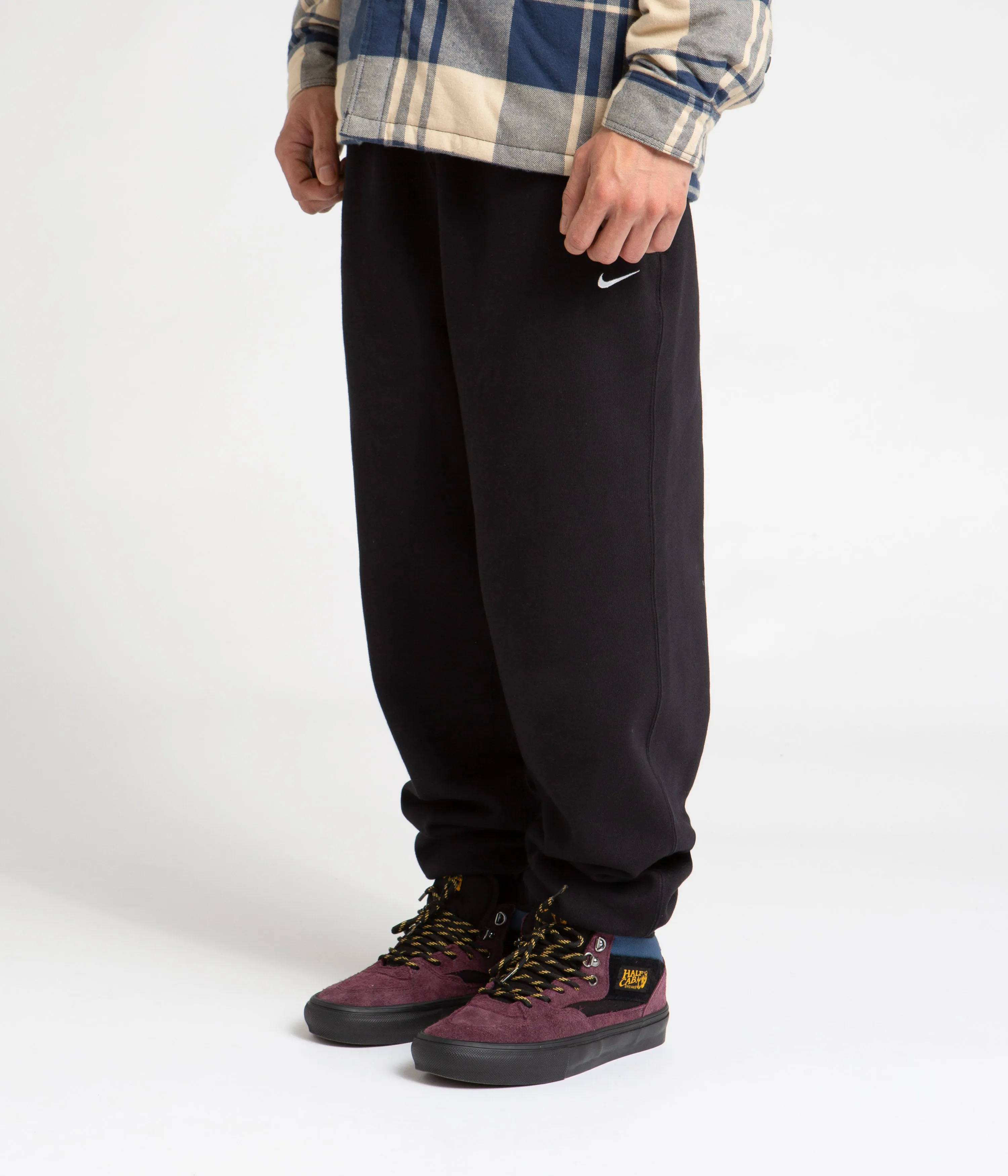 Nike Solo Swoosh Fleece Sweatpants - Black / White