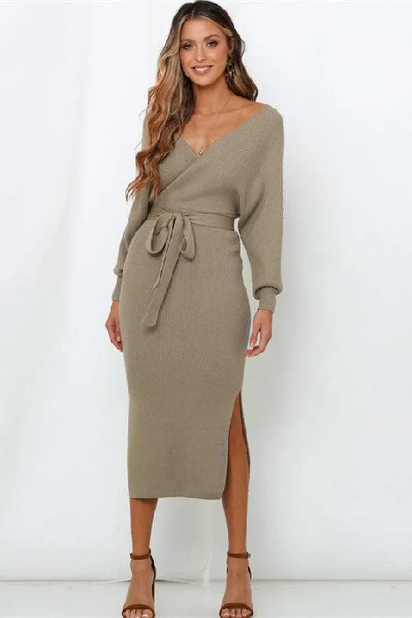 V-NECK KNIT DRESS